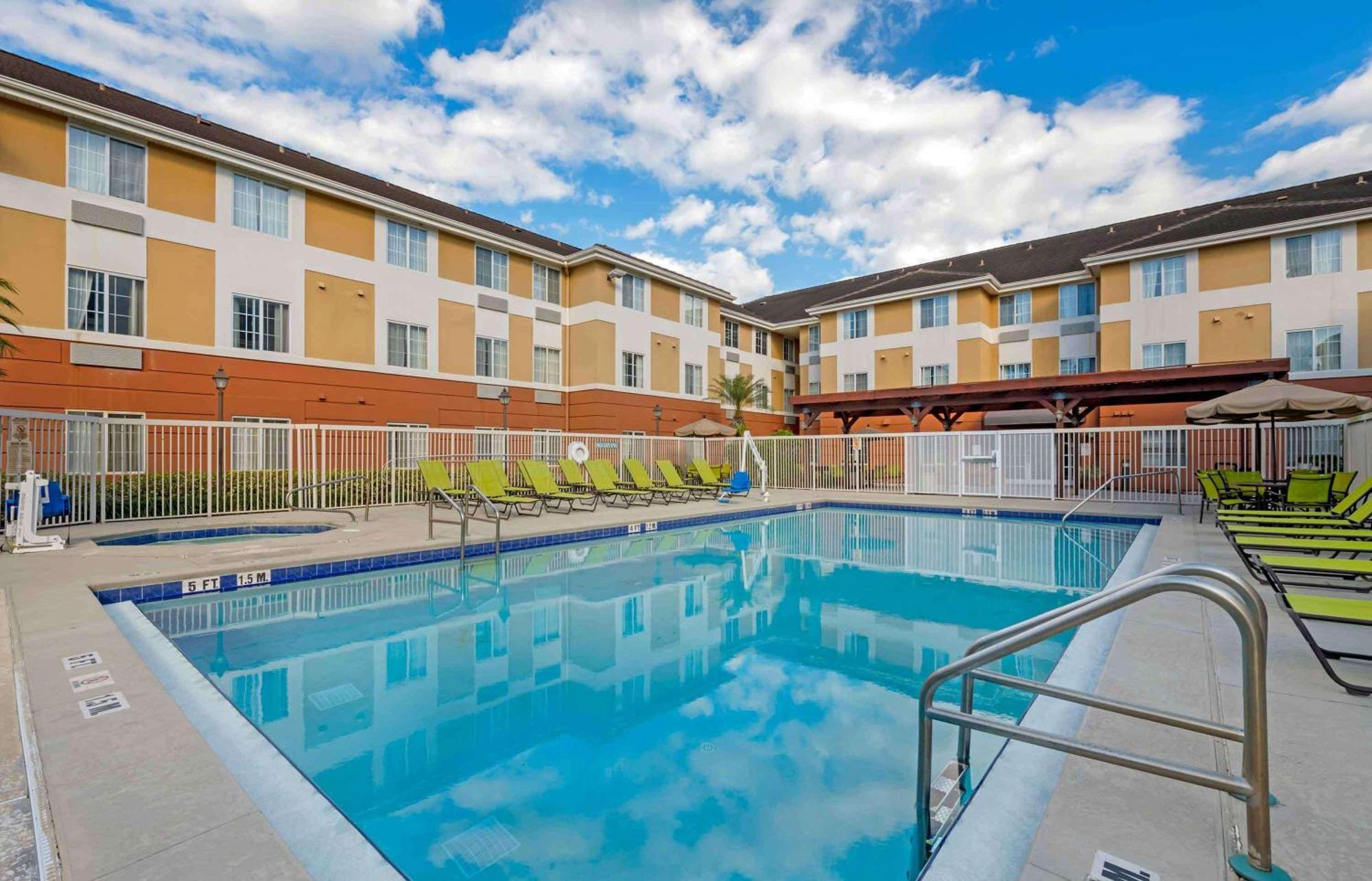 Extended Stay America Suites - Orlando - Convention Center - Universal Blvd Williamsburg Exterior foto